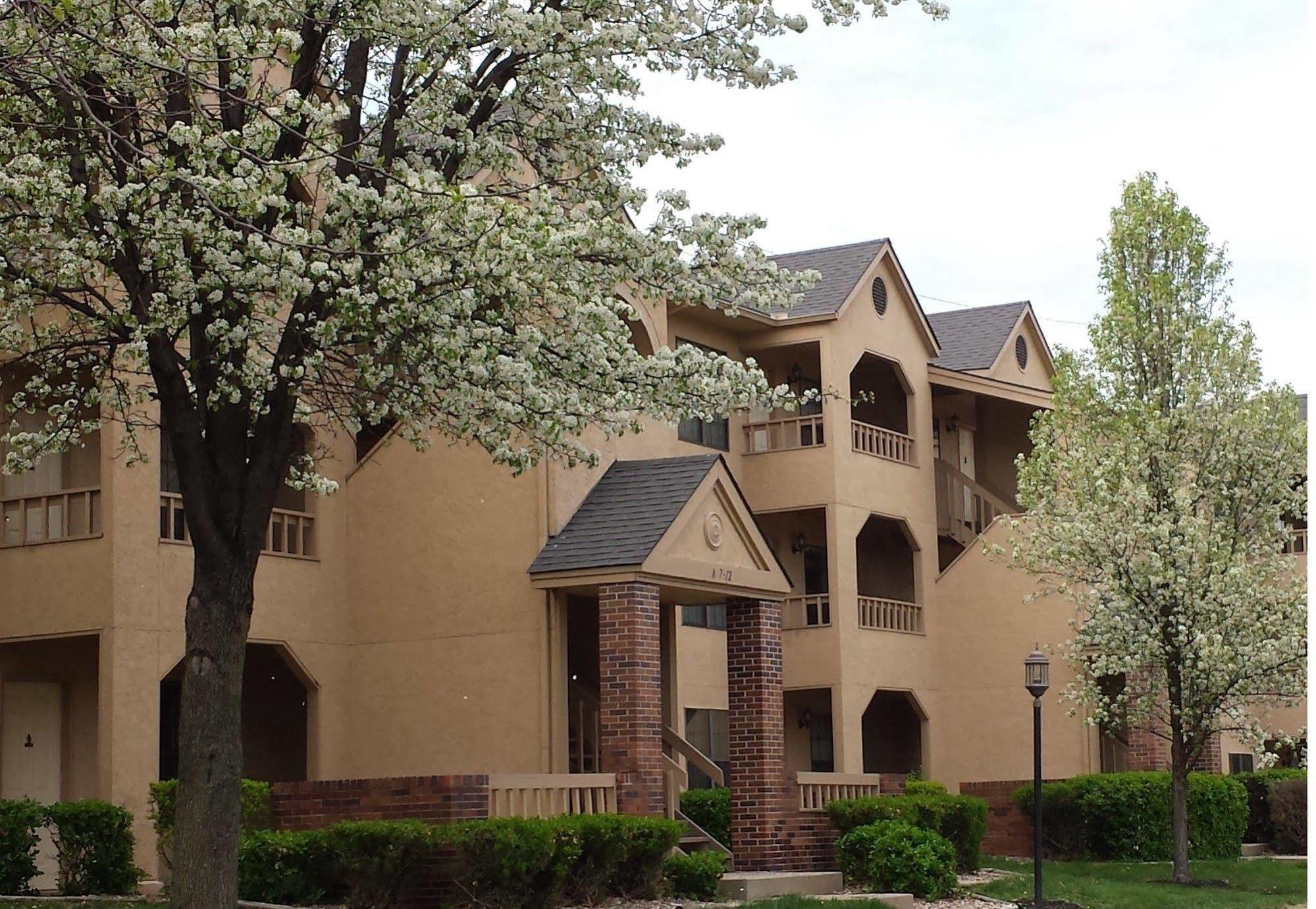 Condotels Lansing ภายนอก รูปภาพ